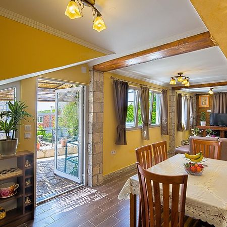 Apartman Kunjic Krimovica Ngoại thất bức ảnh